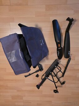 Nosič a brašny - 2