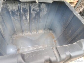 Plastová nádrž bez klece 1000l - 2