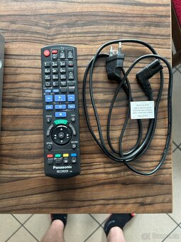 Panasonic DMR-UBC70EGS silver - 2