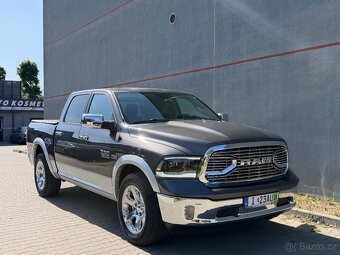 Dodge Ram 1500 Laramie 5.7 4x4 2014r - 2