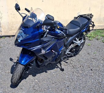 SUZUKI GSX 1250 FA - 2