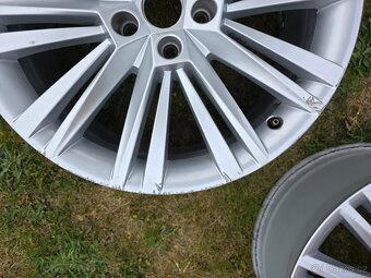 19" Canopus na Škoda Superb 3 III - 2