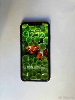 iPhone 11 originál super stav - 2