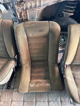 Sedacky kompletni BMW 6 E24 sada - 2