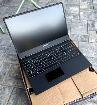 Herní notebook Lenovo Legion Y530 - 2