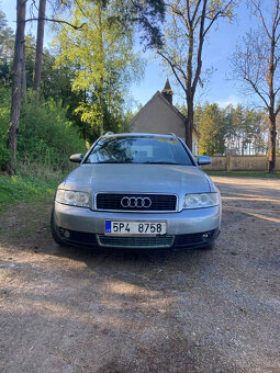 Audi A4 B6 3.0 avant quattro manuál - 2