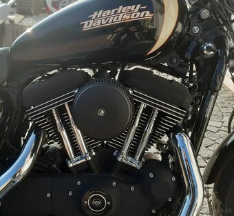 Harley Davidson Sportster XL 1200 Roadster - 2