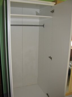 Šatní skříň - 2