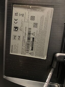 Smart TV Samsung 108cm - 2