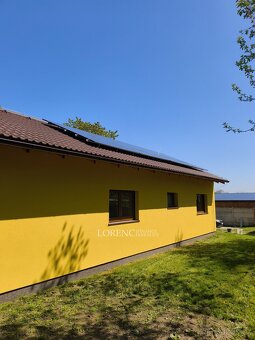 Moderní dřevostavba s velkým pozemkem a fotovoltaikou – přip - 2