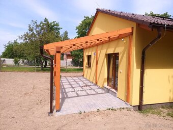Moderní dřevostavba s velkým pozemkem a fotovoltaikou – přip - 2