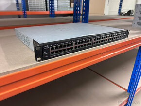 Cisco SF300-48PP používá - 2