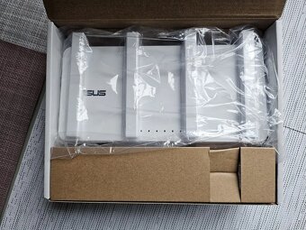 ASUS ExpertWifi EBR63 - 2