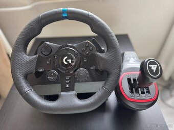 Logitech G923 + řadicí páka Thrustmaster TH8S – jako nové - 2