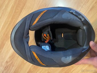 Helma na motorku SCHUBERTH R2 - 2