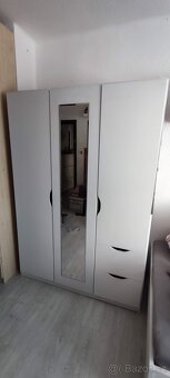 Šatní skříň bílá - 2