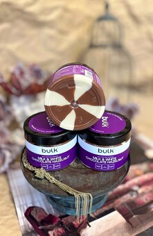 Proteinová pomazánka DUO MILK WHITE CHOCO HAZELNUT 500 g - 2