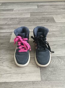 Pěkné tenisky značky Adidas vel. 34 - 2