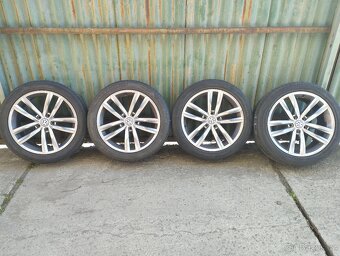 Alu disky VW Dartford 5x112 8Jx18 + 235/45 R18 94W - 2