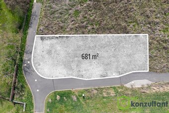 Prodej stavebního pozemku v Medlovicícíh 681 m2, ev.č. 00719 - 2