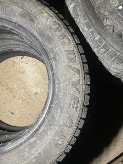 Letni oneu 195/70 r15 c - 2