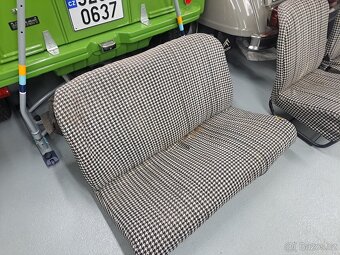 Sedadla a díly na Citroen 2CV - 2