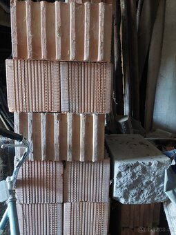 Cihly pálené -  přebytky - 2