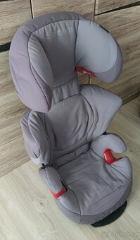 Autosedačka maxi cosi 15-36 kg + podsedák - 2