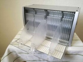 POŘADAČ NA 60 CD DVD - 2