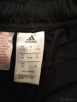 Tepláky Adidas vel. 140 - 2