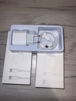 Nabíječka USB-C + kabel (Lightning nebo USB-C) - 2