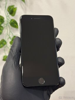 iPhone SE (2020) 64GB - 100% baterie, DPH - 2