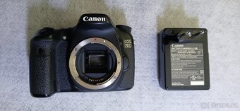 Canon EOS 70D nafoceno pouze 26000 snímků - 2
