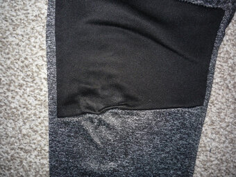 Vyteplené sportovní kalhoty zn Kugo vel 140-146 - 2