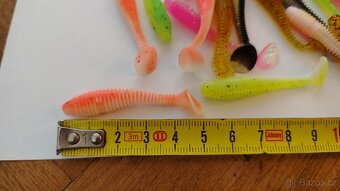 🎣 Sada 32ks gumových nástrah 5,5 cm – twistery na přívlač - 2