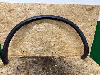 ZADNÍ LEVÝ LEM BLATNÍKU VW TOUAREG 7P 7P6854819B - 2