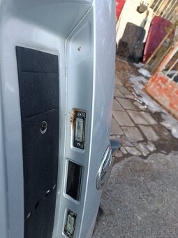 VW Golf 5 plus - páté dveře, viko kufru - 2