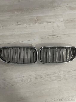 Prodám mřížky (ledviny) na BMW F12 - 2