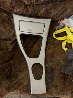 Bmw e91 tunel loketní opěrka dekor - 2