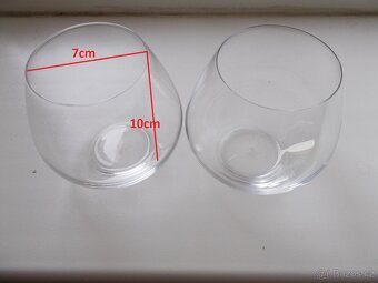 Nabízím 2 sklenice - 2