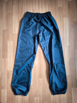 Quechua Dětské unisex turistické svrchní nepromokavé kalhoty - 2