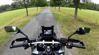 Honda x-adv 750 - 2