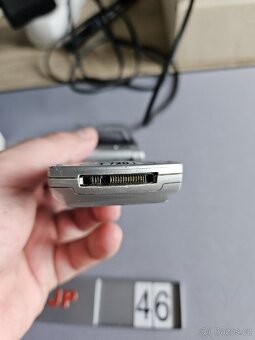 Motorola t720i - 2