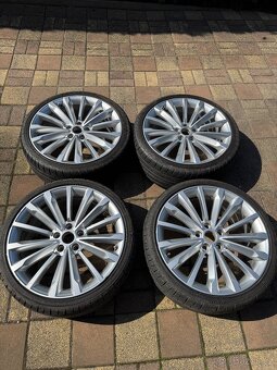 Škoda Trinity 5x112 r19 - 2