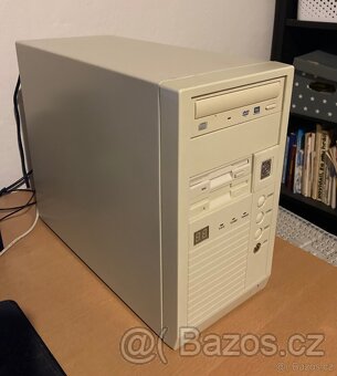 Pentium 166MMX, 192MB RAM, S3 Virge, SB AWE32 - 2