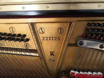 Restaurovaný klavír Steinway & Sons 132K - 2