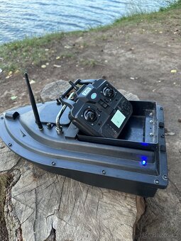 Použitý zavážecí loďka na ryby s GPS,10000mAh - 2