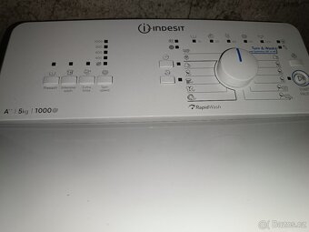Pračka Indesit - 2