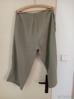 Dámské 3/4 kalhoty ze lnu, khaki, pas 96 cm - 2