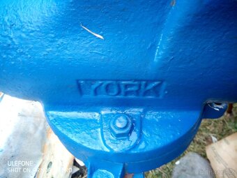 Svěrák York 125 - 2